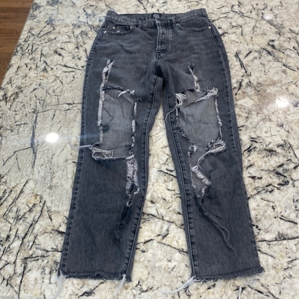 BDG‎ Urban Outfitters Black Distressed Slim Straight Jeans with Holes- Size 27